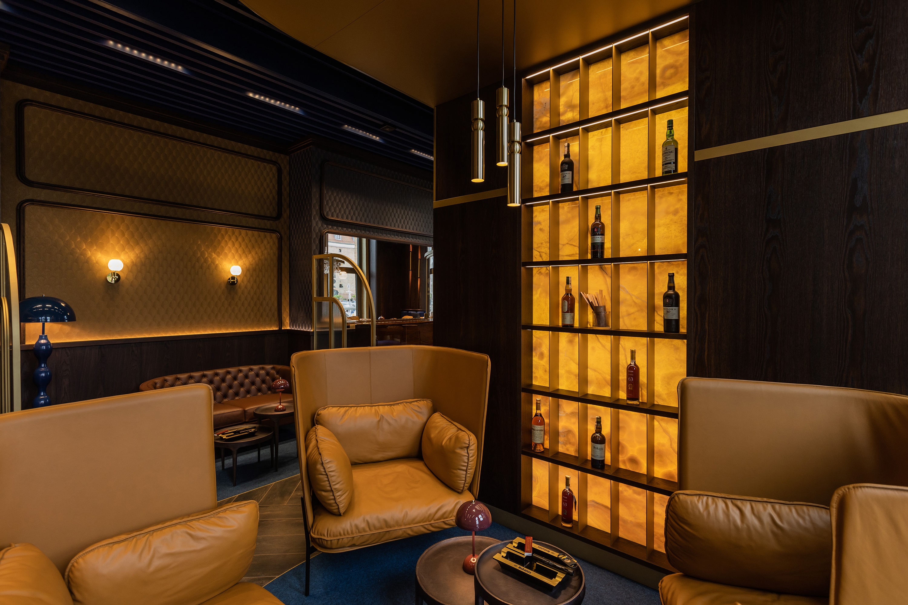 La Casa Del Habano